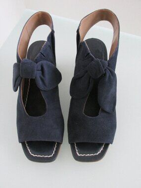 Bernardo "Lizzie" Women's Suede Booties Size 8M